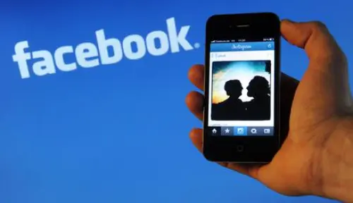 Instagram, design in bianco e nero